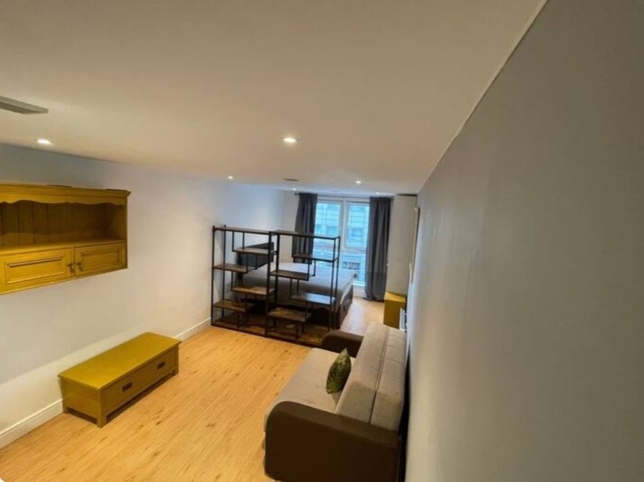 Additional image 6 of Studio Flat, Octavia House, SW6, N1 7GU