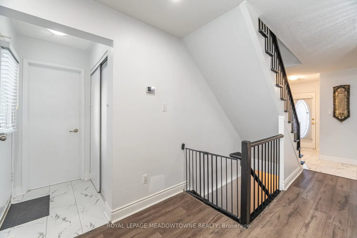 Additional image 13 of 5865 Dalebrook Crescent 15B