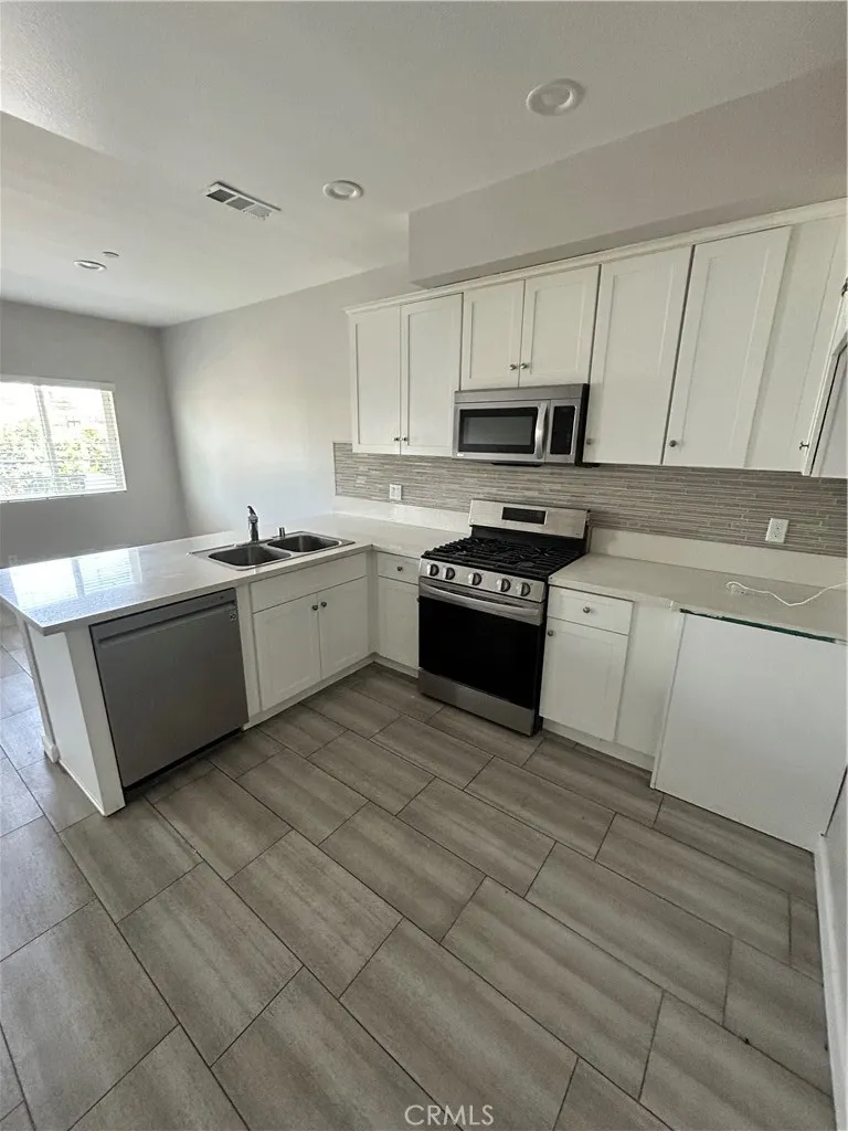 Additional image 55 of 13665 Arrow Rte Unit 9, Fontana, CA 92335