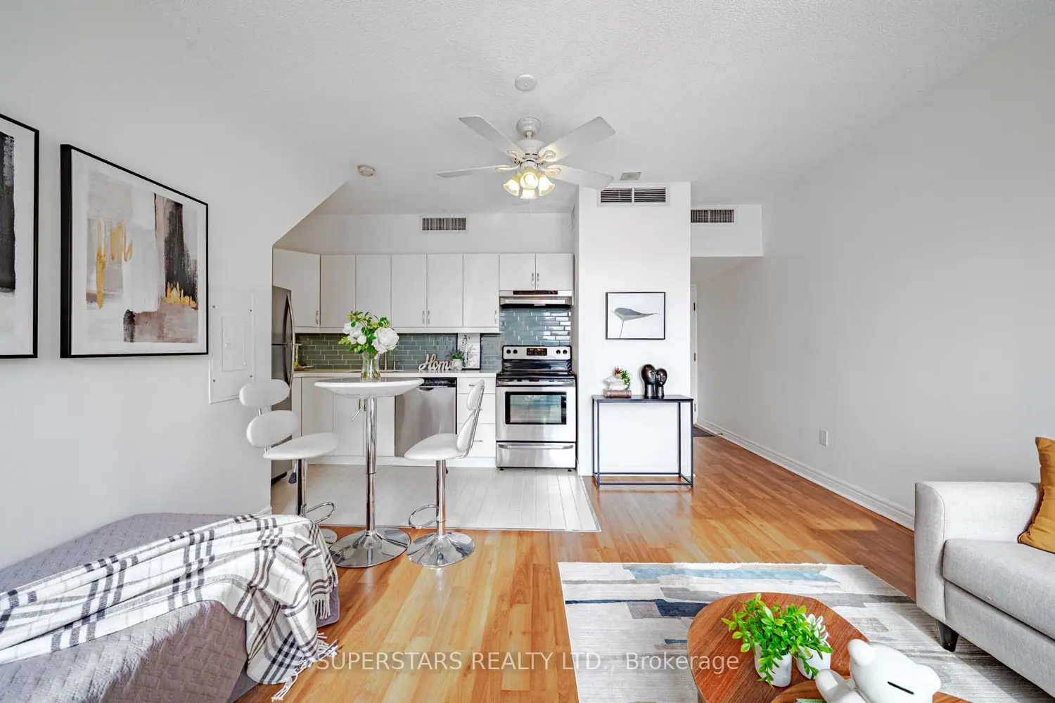 65 Scadding Avenue Ph16