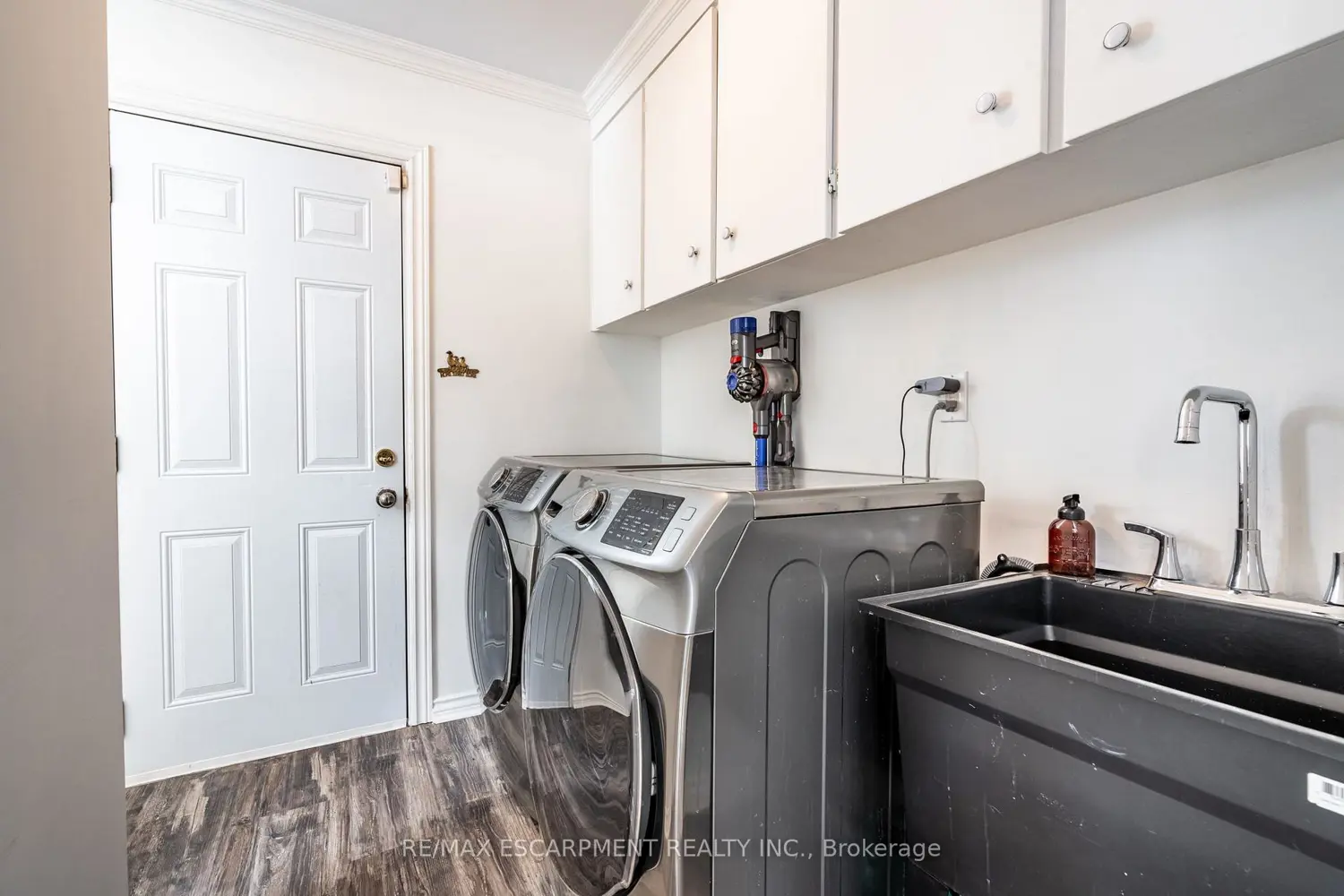 Additional image 8 of 1 Acredale Drive