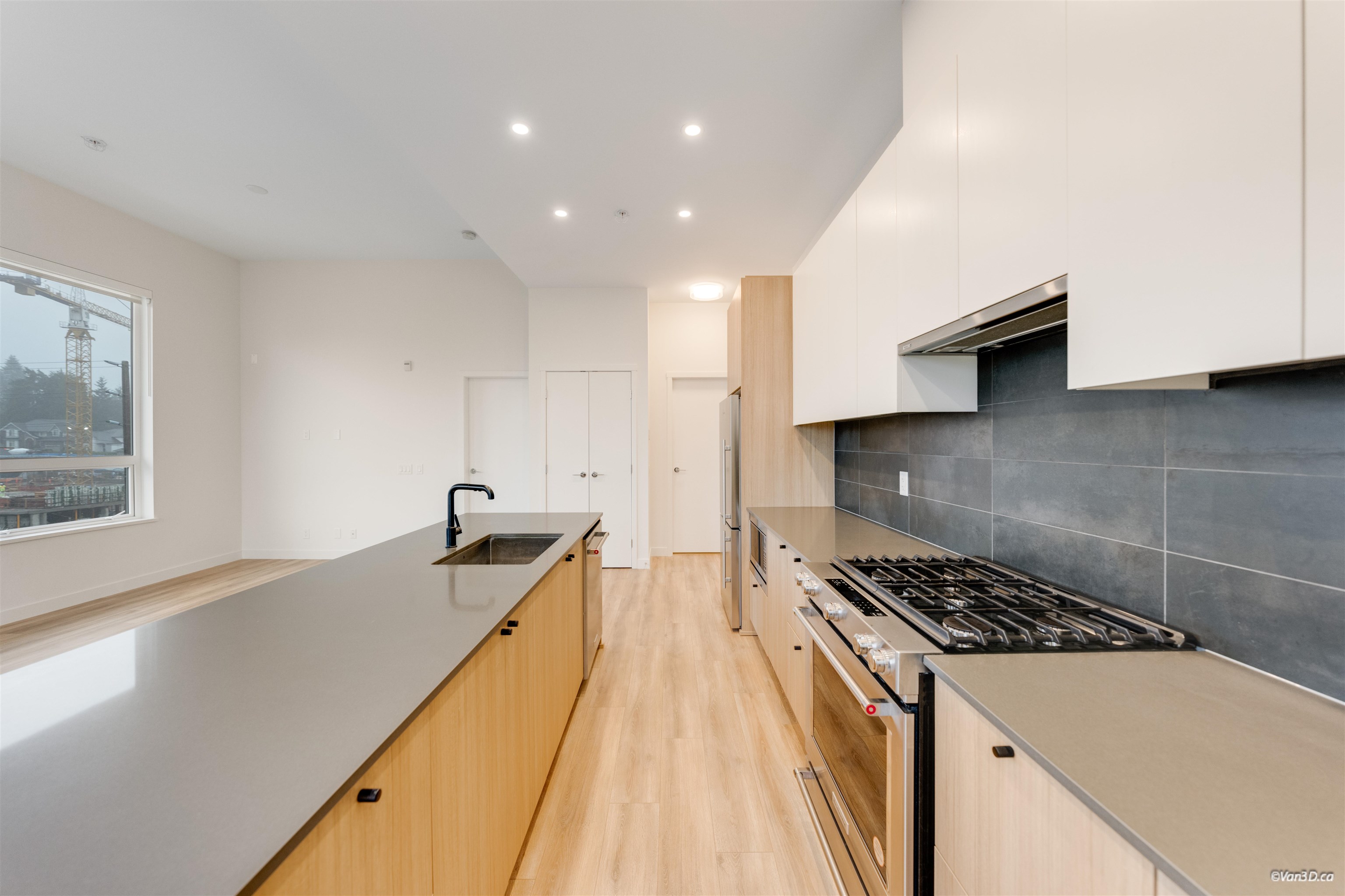 Additional image 3 of 602-645 Como Lake Avenue, Coquitlam, BC, V3J 0N9