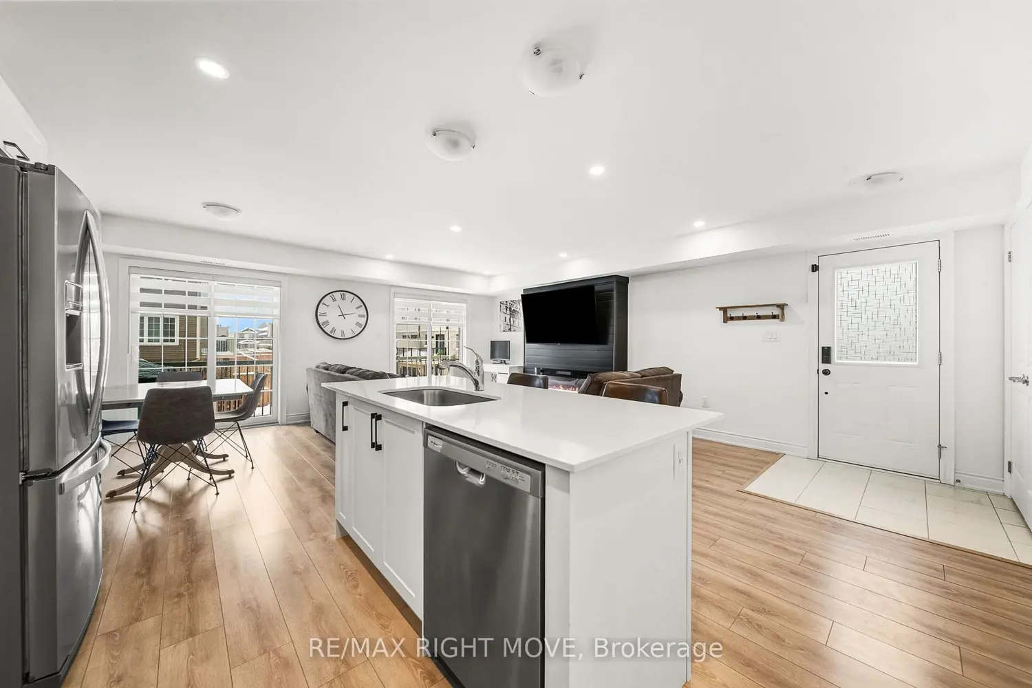 Additional image 2 of 41 Pumpkin Corner Crescent Unit 2