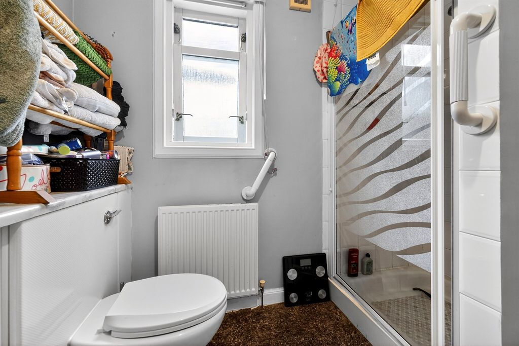 Additional image 17 of 2 bed flat for saleCausewayhead Road, Stirling FK9