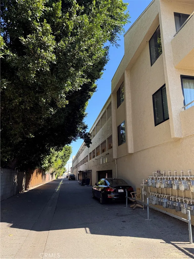 Additional image 39 of 19009 Sherman Way Unit 16, Reseda, CA 91335