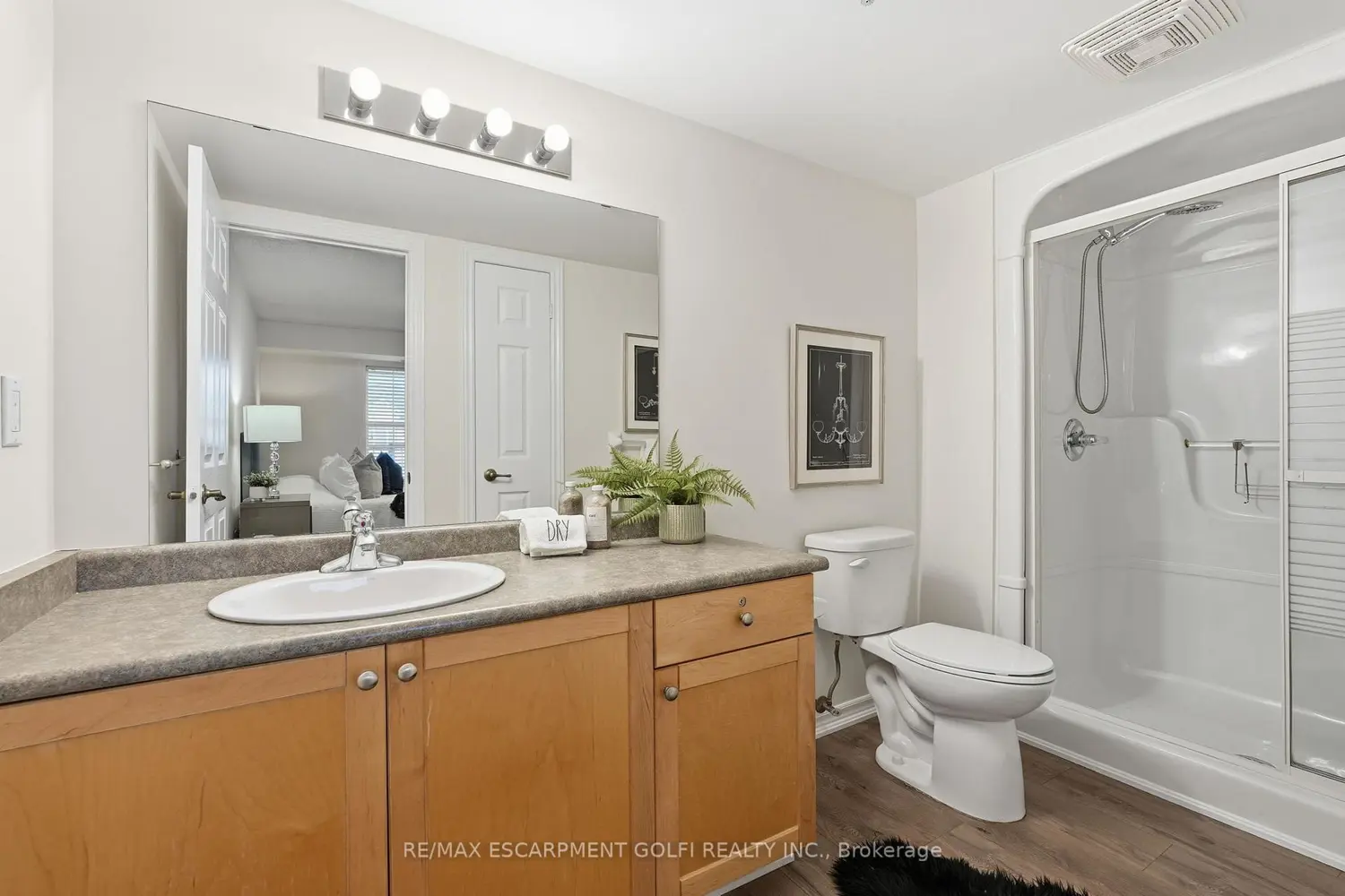 Additional image 11 of 2035 Appleby Line 411