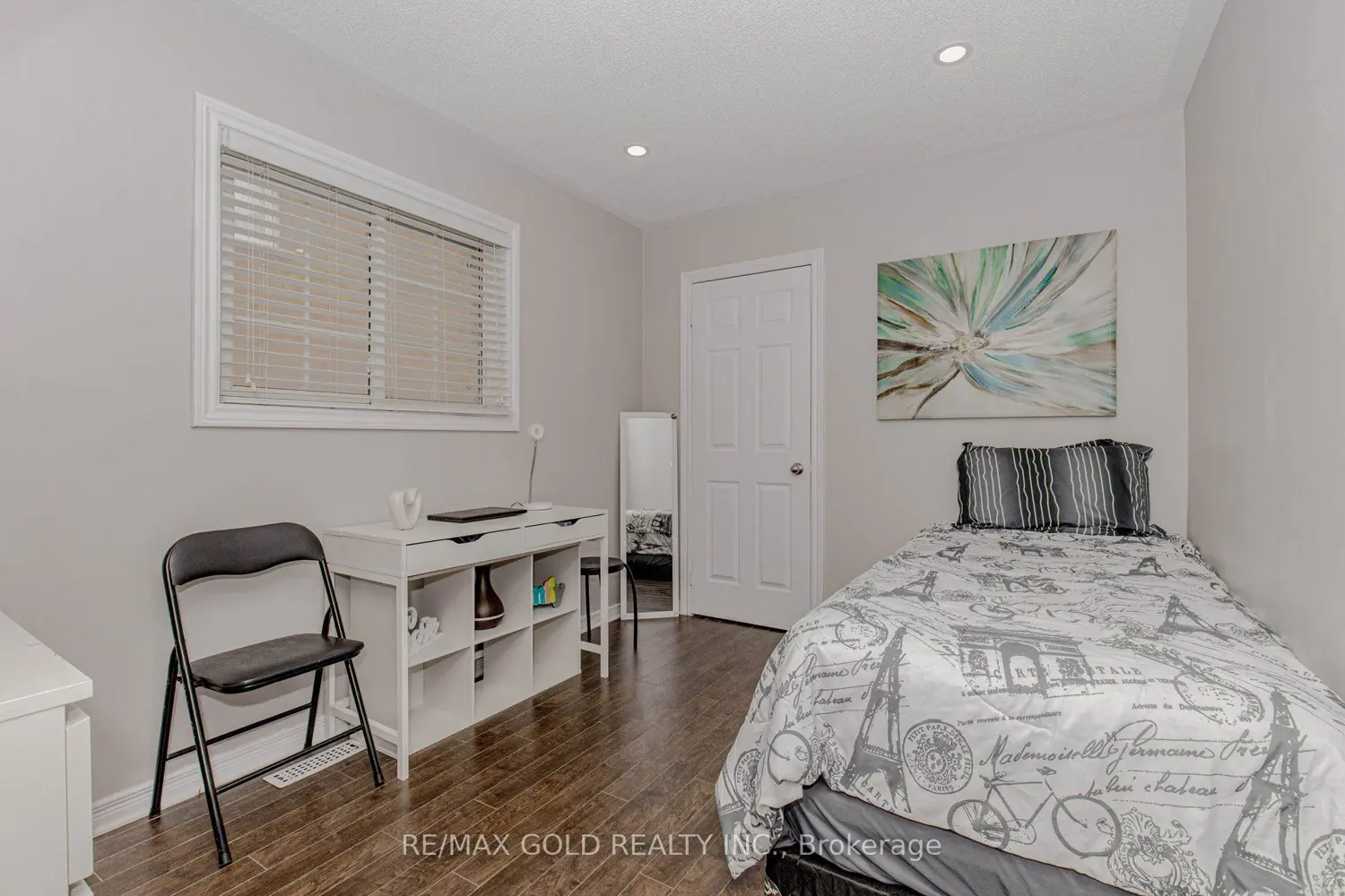 Additional image 12 of 32 Aspenwood Trail