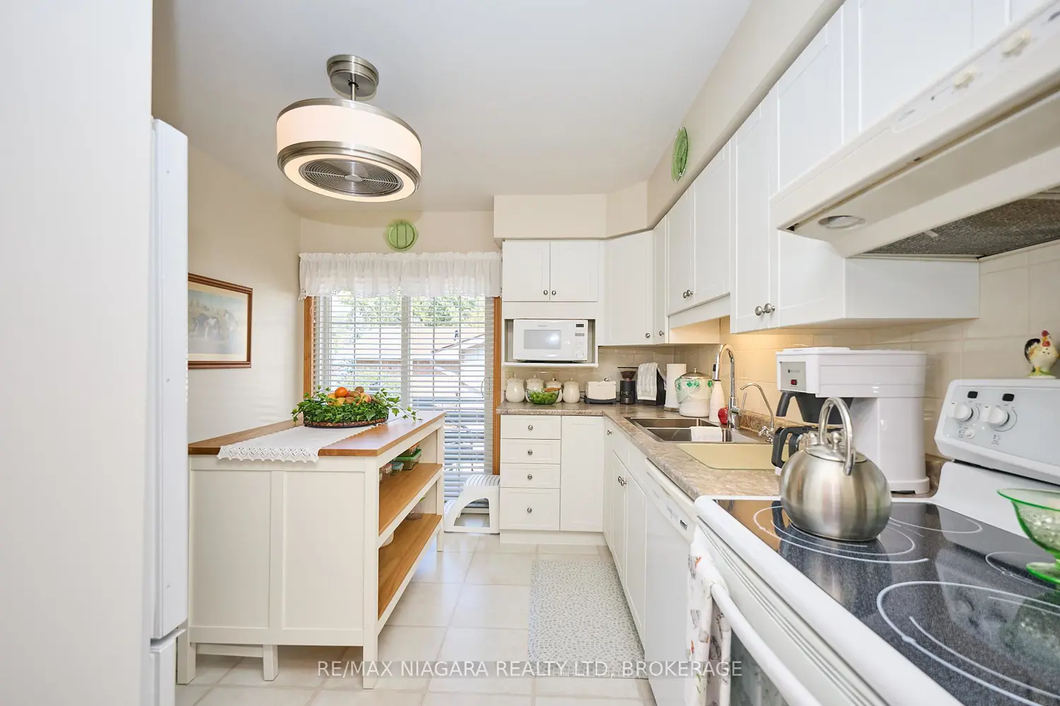 Additional image 9 of 524 Lakeview Road