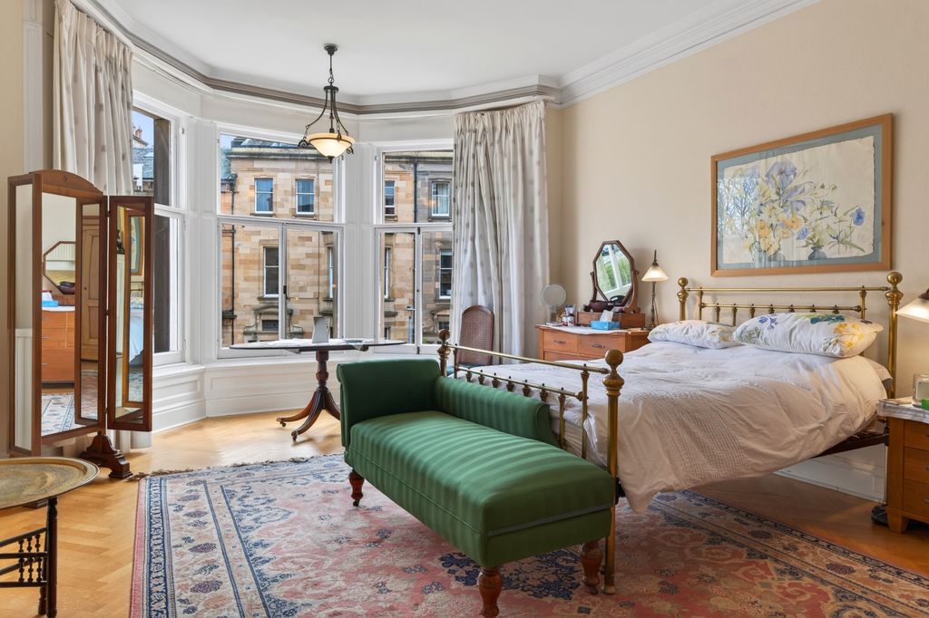 Additional image 14 of 4 bed flat for sale21 2 Rothesay Terrace, Edinburgh EH3