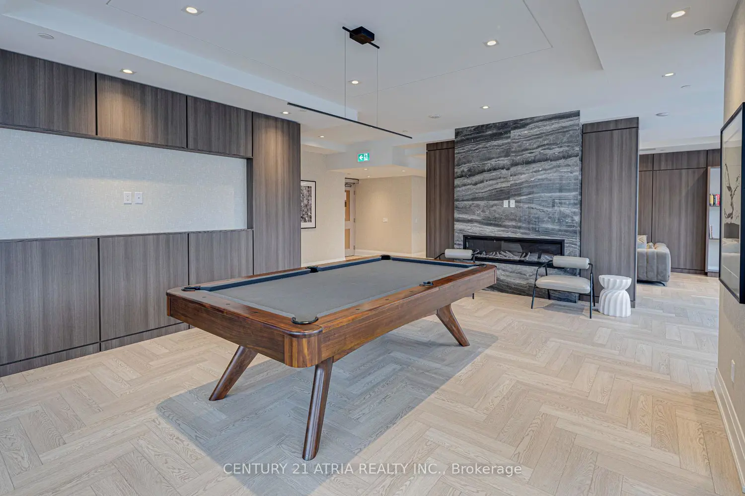 Additional image 16 of 1035 Southdown Road 2007