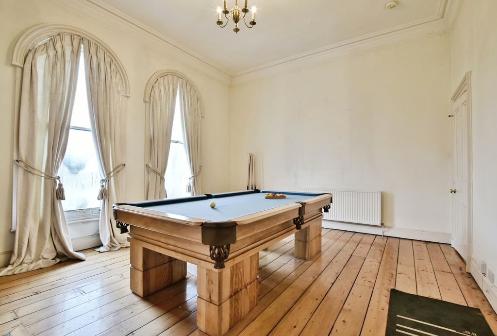 Additional image 3 of 4 bed flat for saleWoodleigh Court, Alderley Edge, Cheshire SK9