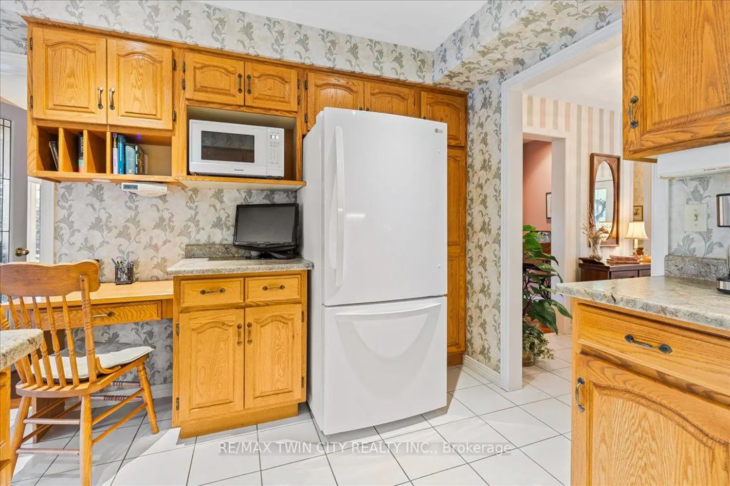 Additional image 7 of 599 Stonebury Crescent