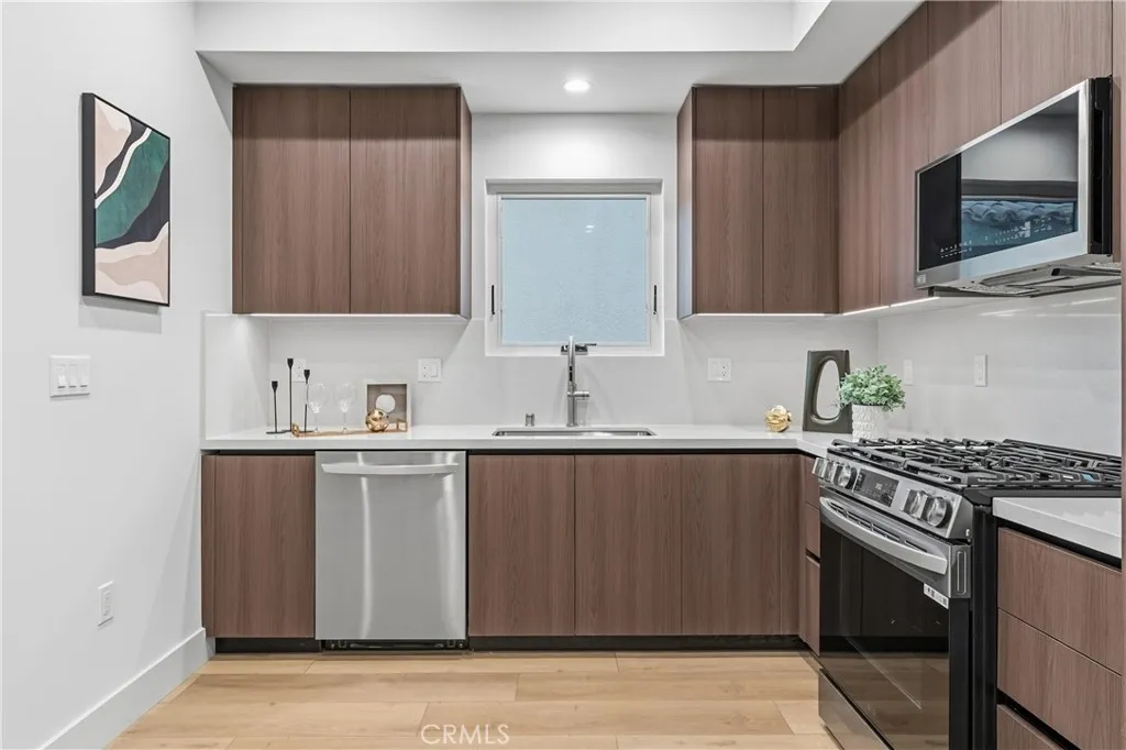 Additional image 22 of 150 Oak Knoll Ave Unit 103, Pasadena, CA 91101