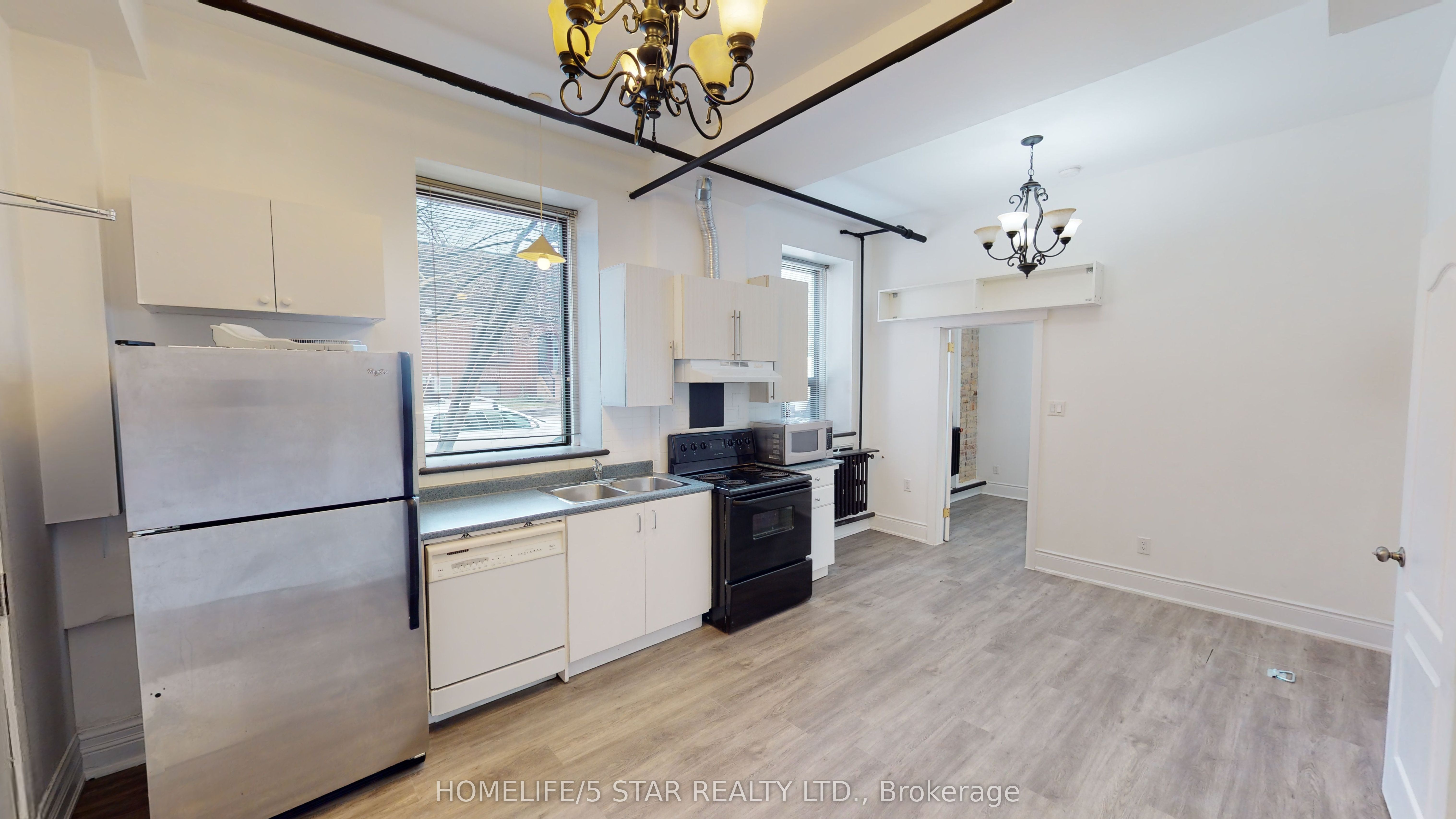Additional image 2 of 201-1152 Gerrard Street E, Toronto, ON, M4L 1Y2