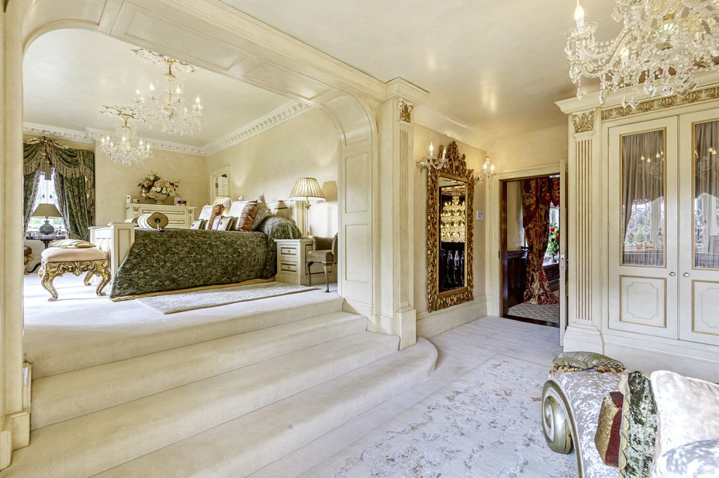 Additional image 23 of 8 bed country house for saleBrighton Road, Horsham RH13