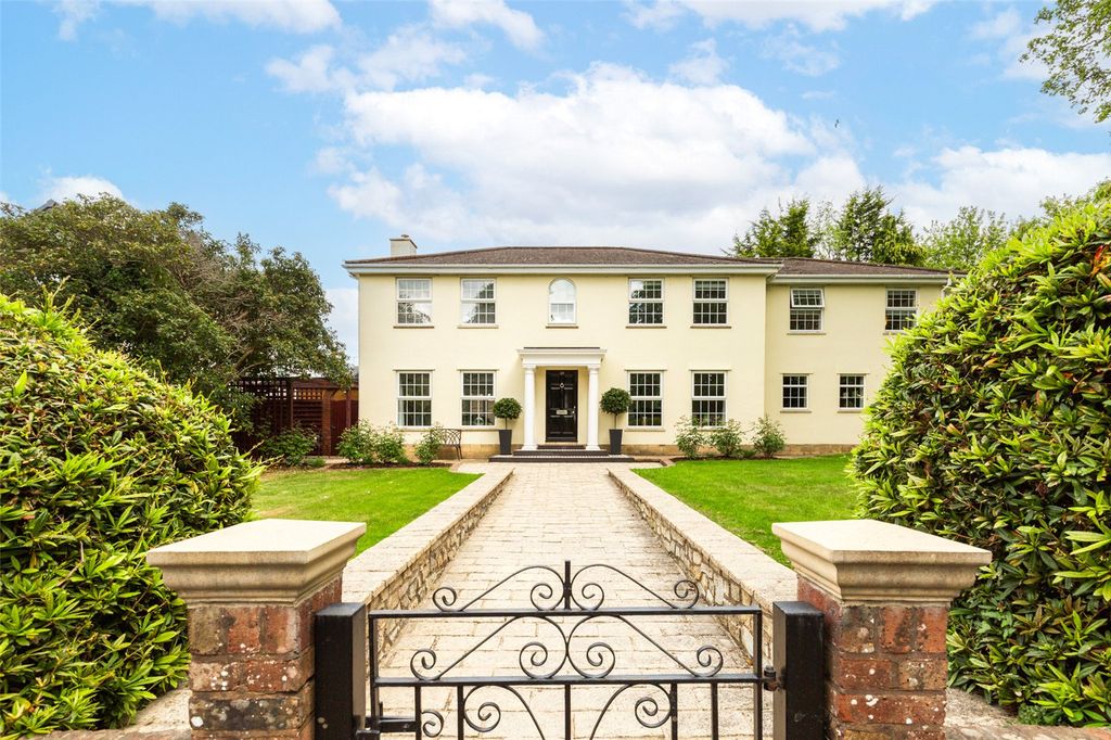 5 bed detached house for saleHill House Road, Downend, Bristol BS16
