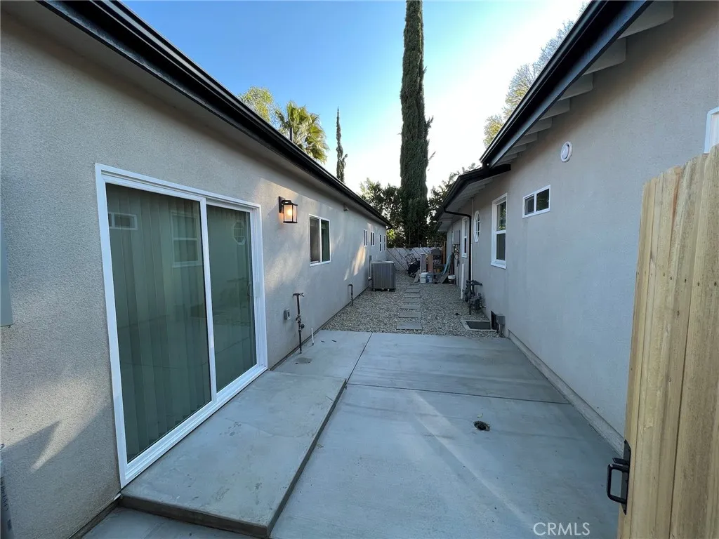 Additional image 34 of 22050 Hart Street, Canoga Park, CA 91303