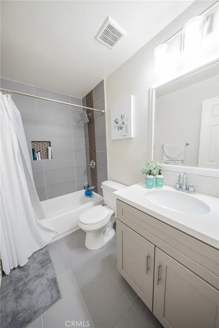 Additional image 37 of 15425 Sherman Way Unit 241, Van Nuys, CA 91406