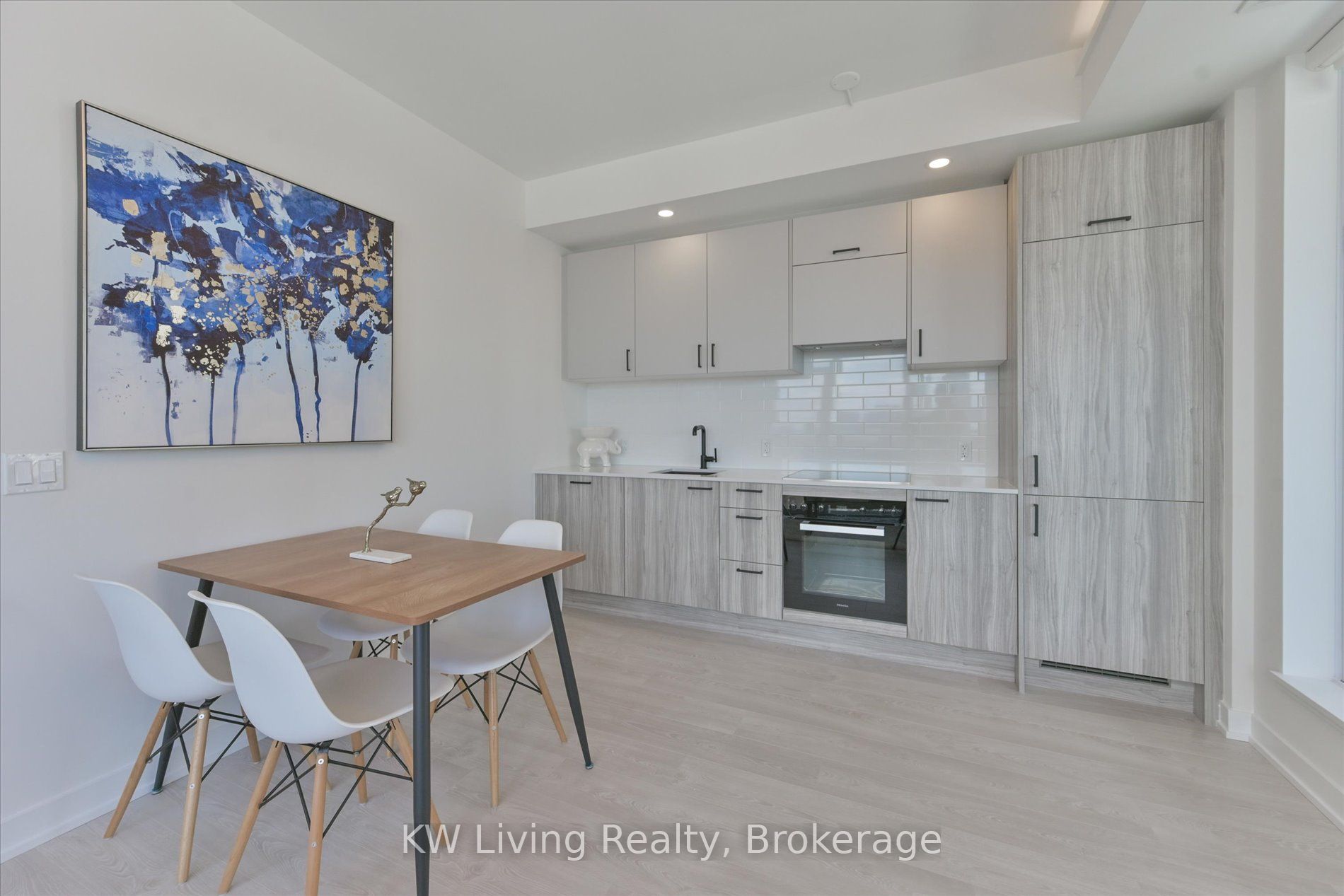 Additional image 6 of 602-1 Quarrington Lane, Toronto, ON, M3C 0S4