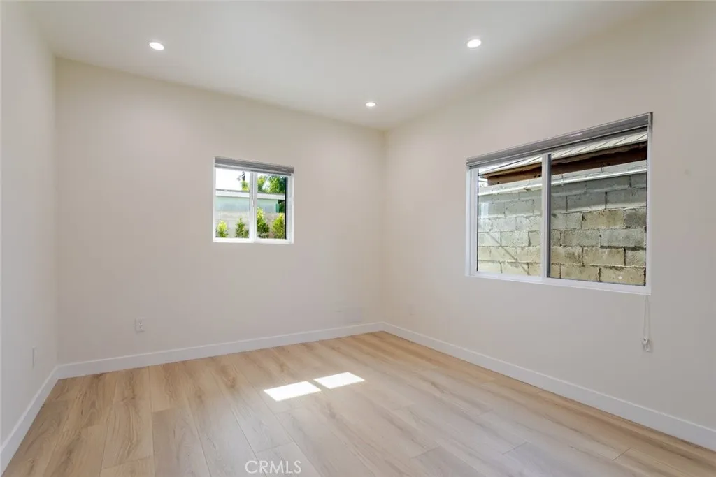 Additional image 32 of 11120 Emelita Street, North Hollywood, CA 91601