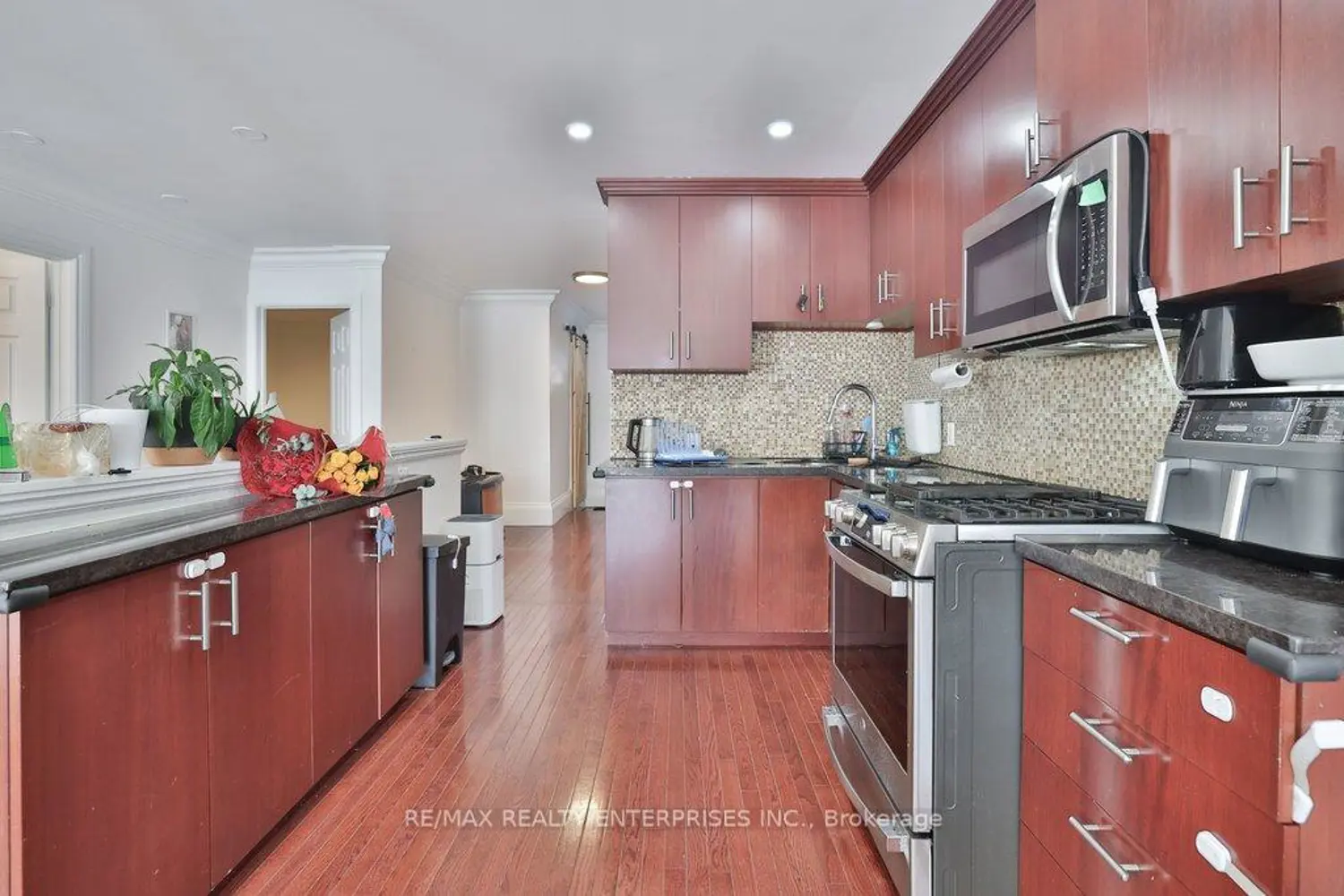 Additional image 10 of 1168 Stavebank Road