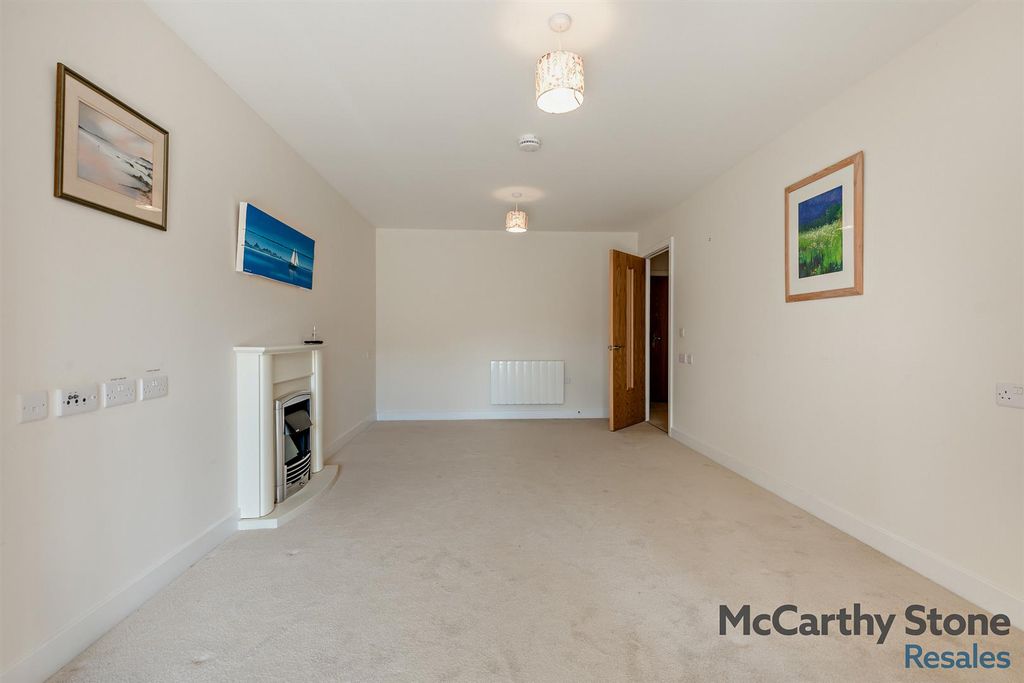 Additional image 15 of 2 bed flat for saleMonument Place, Endless Street, Salisbury SP1