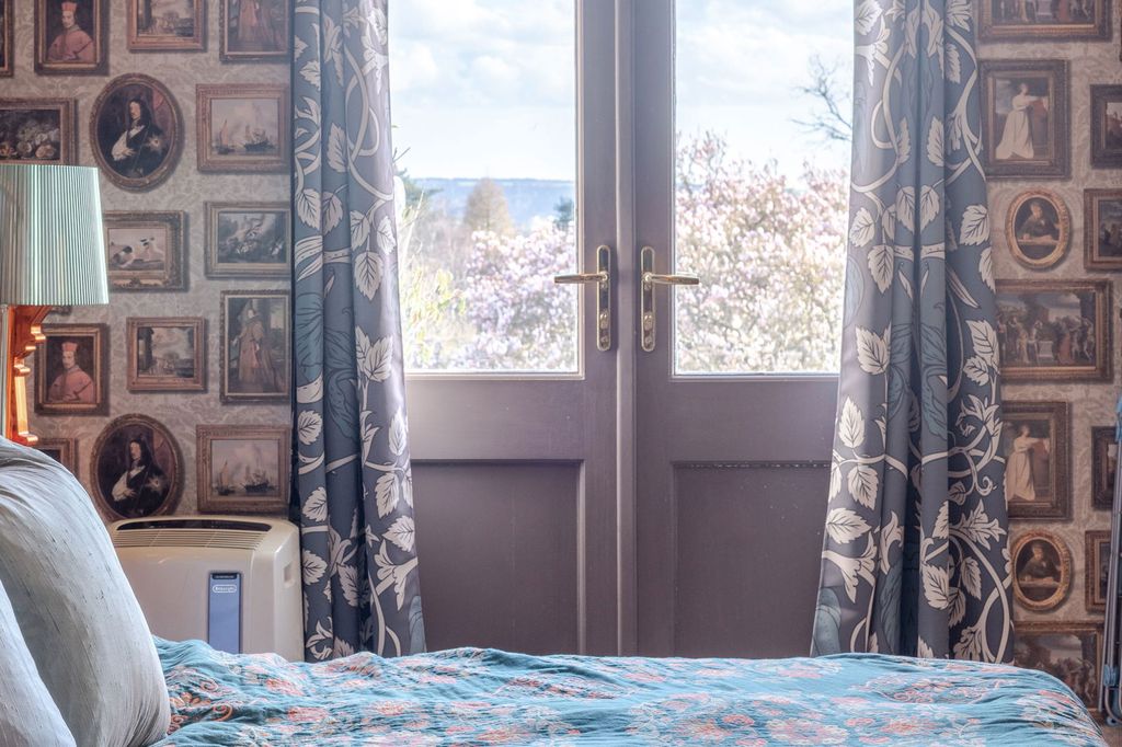Additional image 16 of 2 bed flat for saleKings Drive, Midhurst GU29