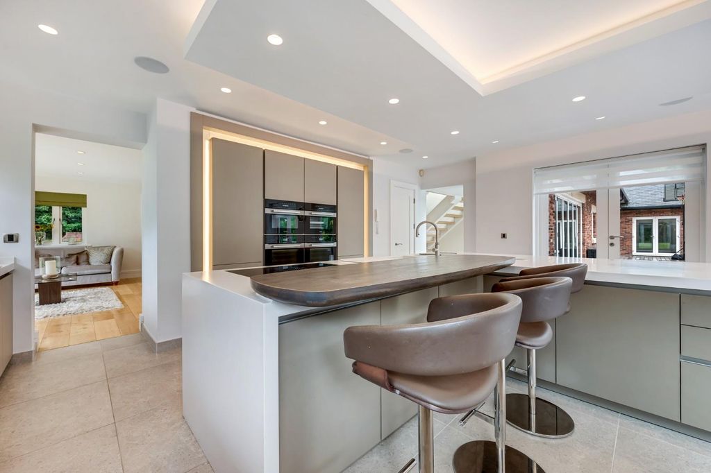Additional image 8 of 5 bed detached house for saleThe Pump House, Standish, Wigan WN1
