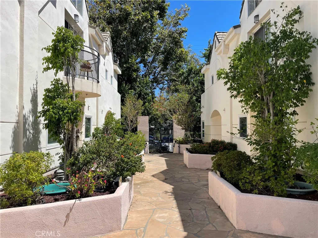 Additional image 56 of 5107 Coldwater Canyon Avenue Unit 4, Sherman Oaks, CA 91423