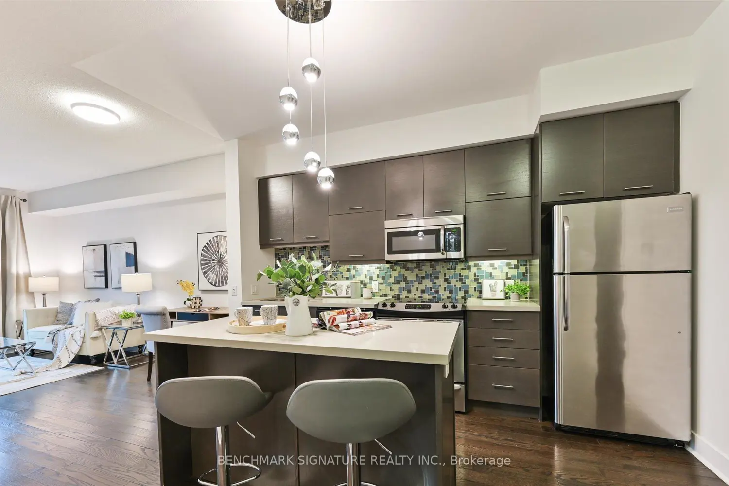 Additional image 8 of 26 Norton Avenue 404