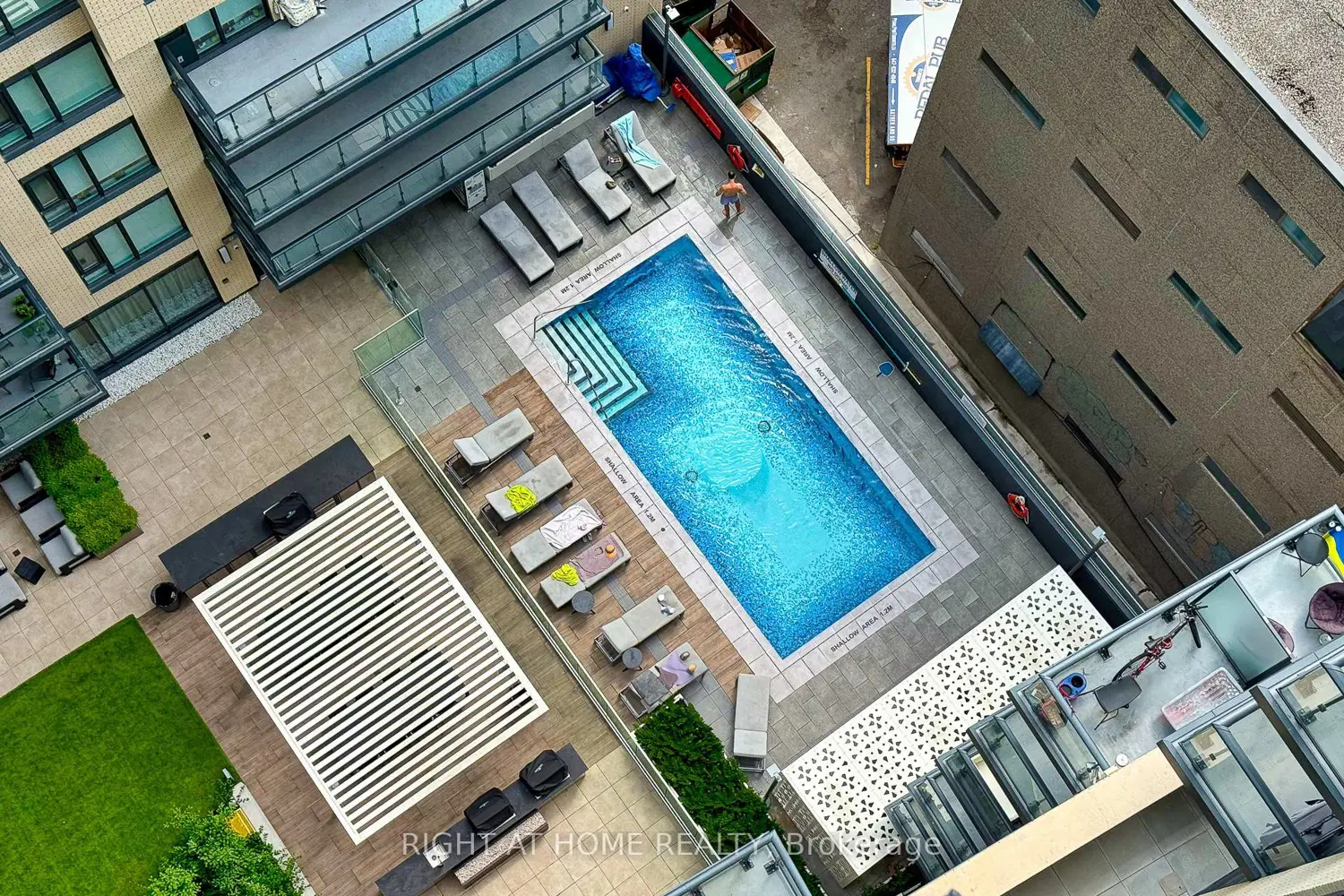 Additional image 17 of 543 Richmond Street 623