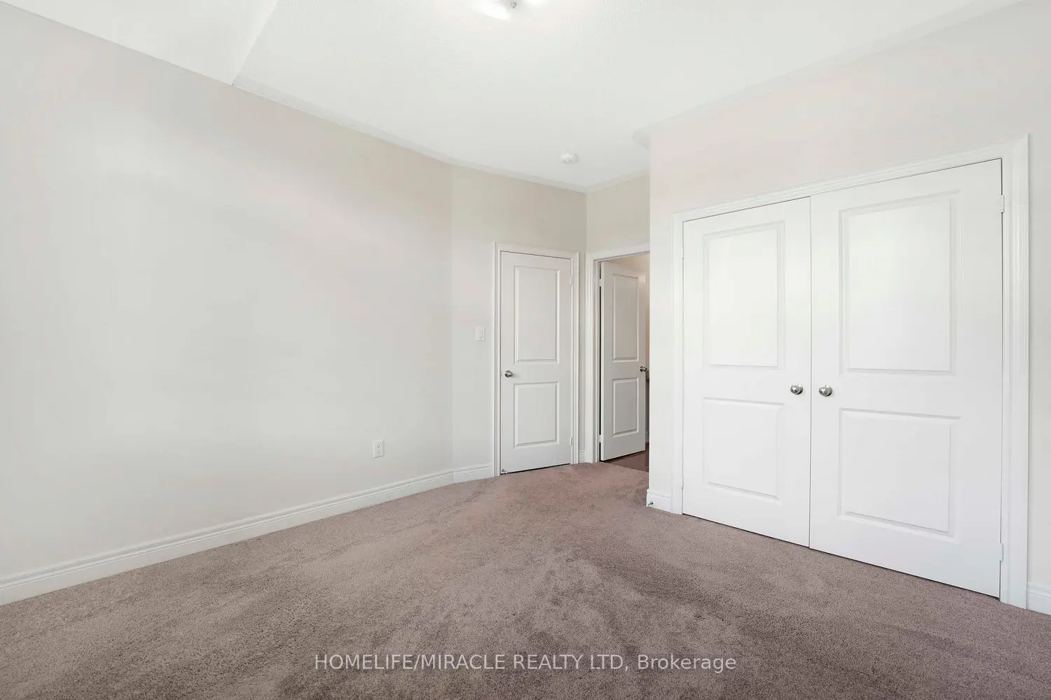 Additional image 3 of 181 Boone Crescent