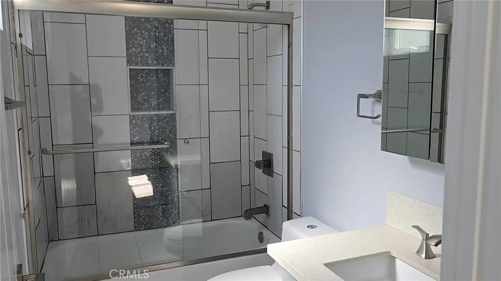 Additional image 23 of 2250 W 14th St, Los Angeles, CA 90006