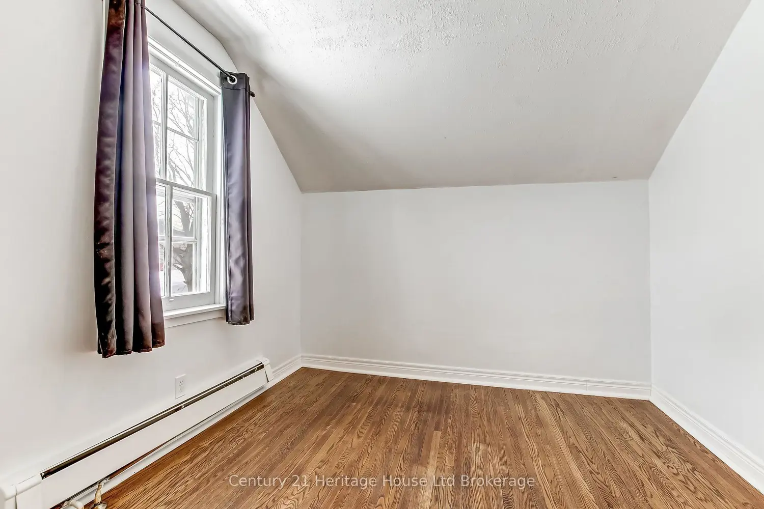 Additional image 17 of 152 Charles Street