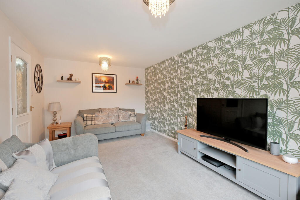11 Greenbrae Walk, Bridge of Don, Aberdeen, AB23