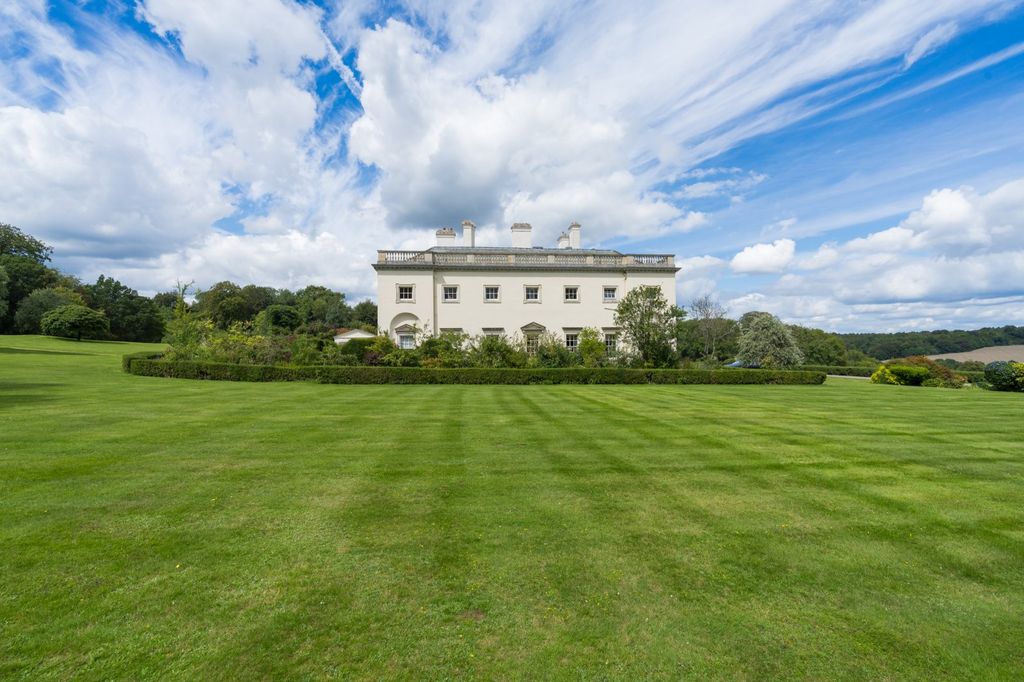 Additional image 22 of 3 bed flat for saleMissenden Road, Amersham, Buckinghamshire HP7