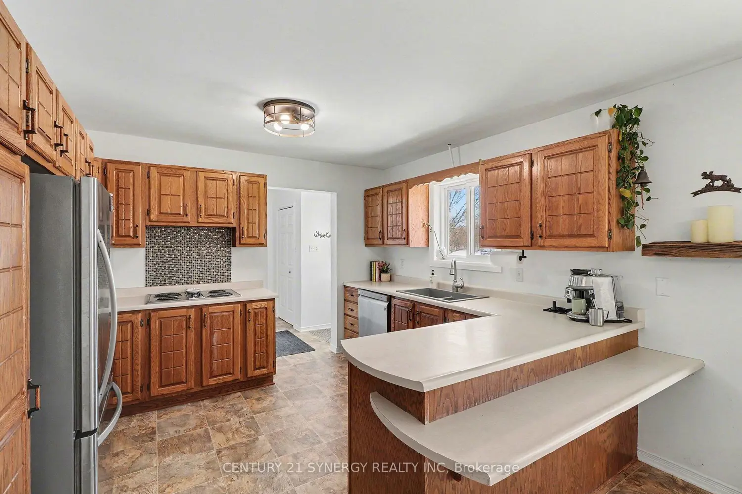 Additional image 7 of 2290 Valley Street