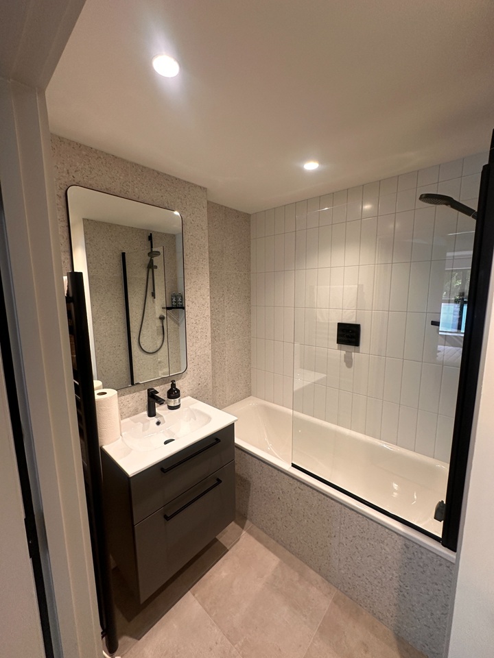 Additional image 10 of 2 Bed Flat, Hoxton Street, N1, N1 7GU