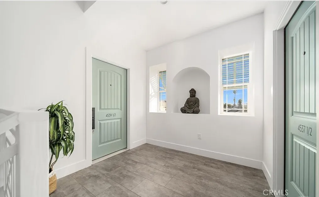 Additional image 31 of 4539 St Elmo Drive, Los Angeles, CA 90019