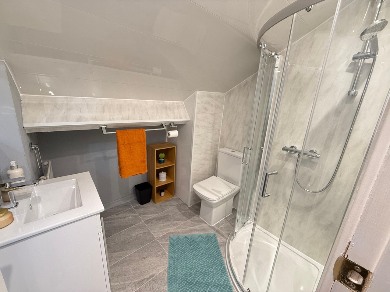 Additional image 9 of Room in a Shared Flat, Woodsley Road, LS3, N1 7GU