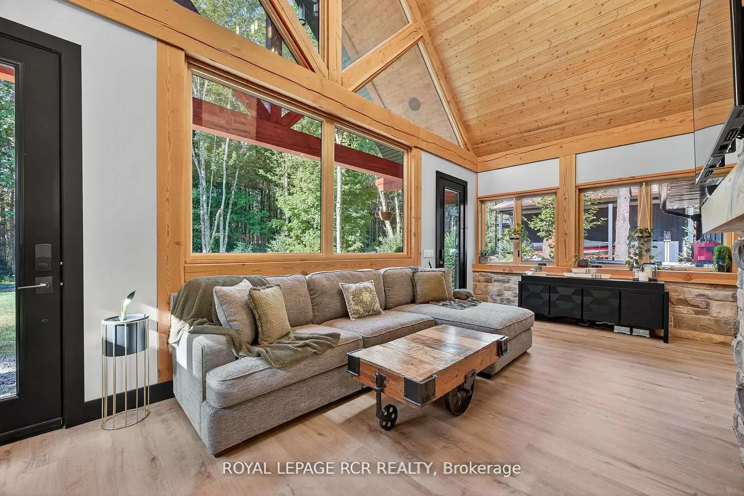 Additional image 3 of 1031 Xavier Street