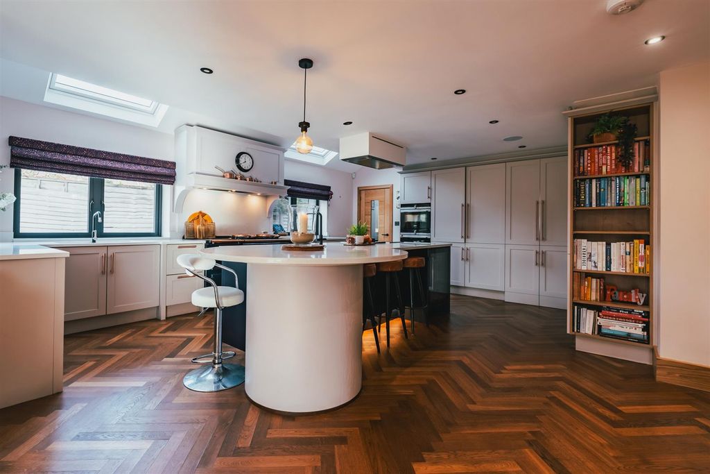 Additional image 18 of 4 bed detached house for saleStation Road, Hope, Hope Valley S33