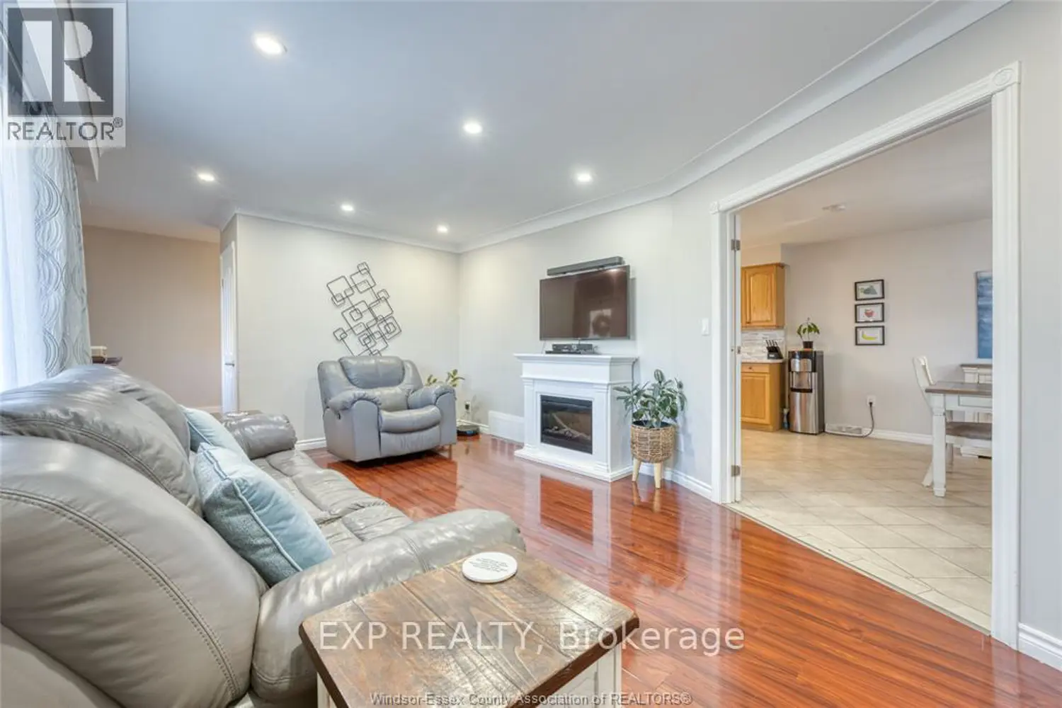 Additional image 3 of 111 Danforth Avenue