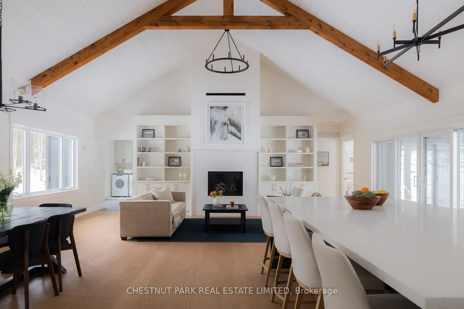 Additional image 3 of 675528 Hurontario Street