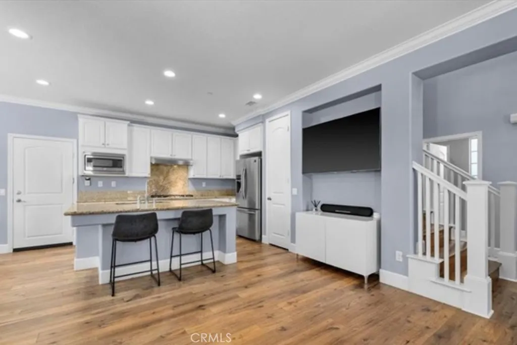 Additional image 31 of 209 Firefly, Irvine, CA 92618