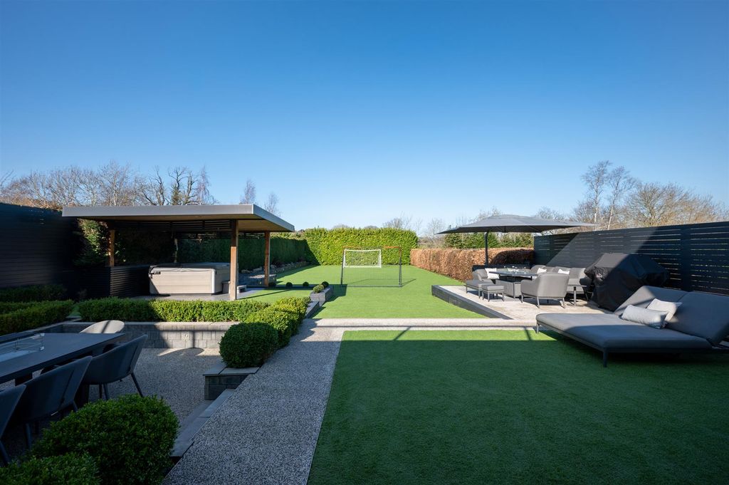 Additional image 42 of 5 bed detached house for saleDore Road, Sheffield S17