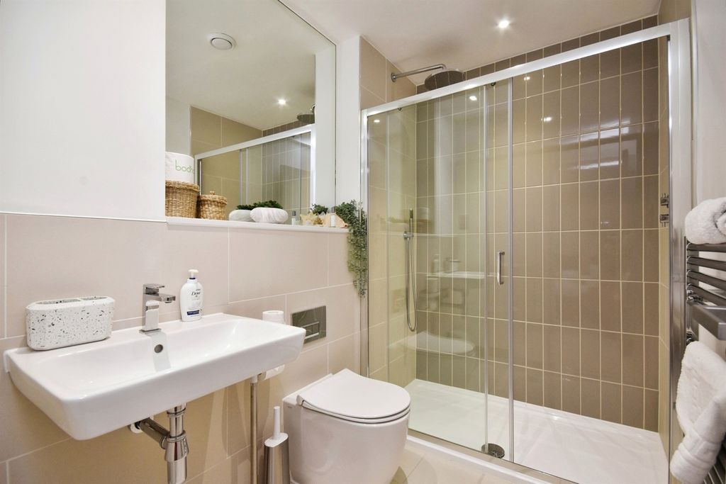 Additional image 3 of 2 bed flat for saleRest Bay, Porthcawl CF36