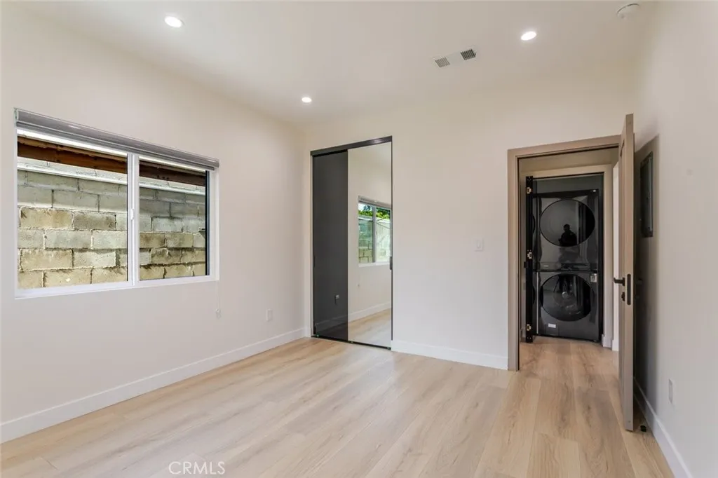 Additional image 14 of 11120 Emelita Street, North Hollywood, CA 91601