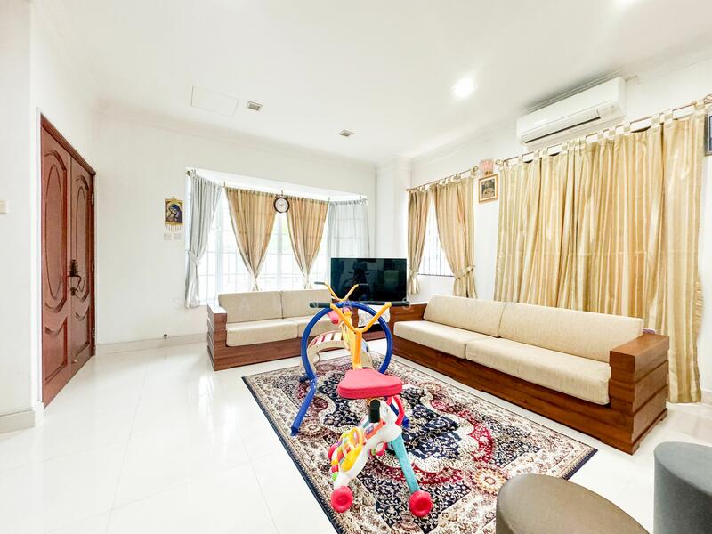 Additional image 4 of Nemesu Avenue