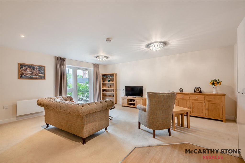 Additional image 3 of 1 bed flat for saleThe Moors, Thatcham RG19